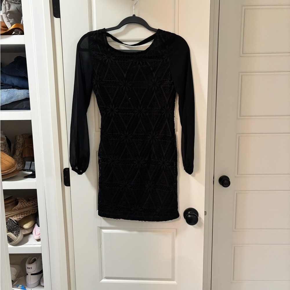 Ya Los Angeles Black Geometric Long Sleeve Dress